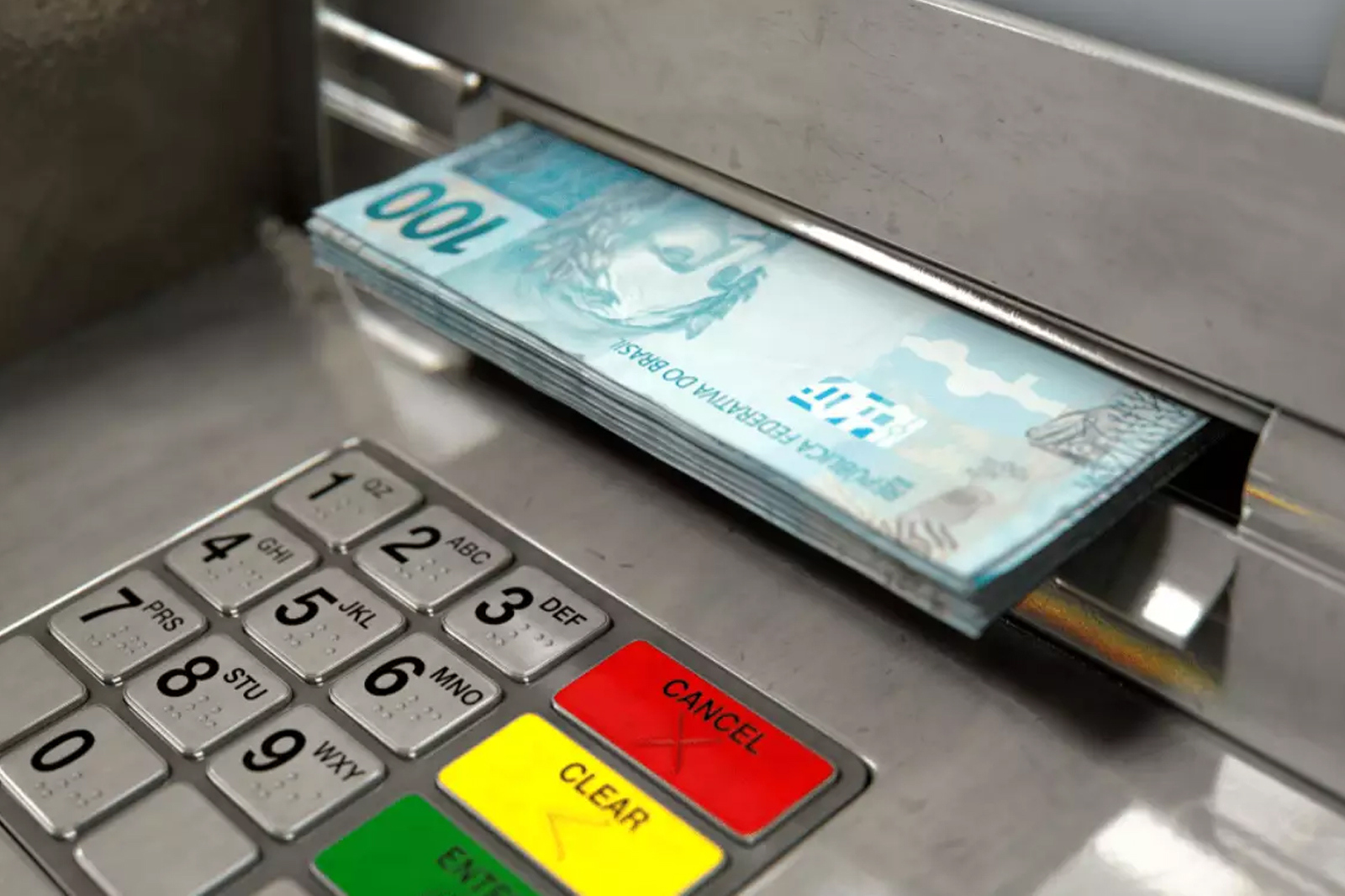 Auxílio emergencial, saque do FGTS e abono do PIS/Pasep: 3 benefícios pagos em julho